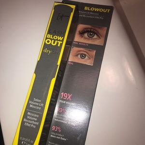 IT Cosmetics Lash Blowout